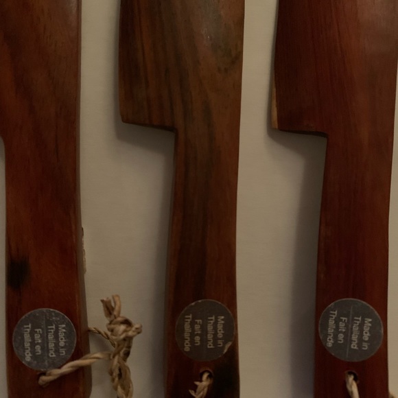 Solid Wood hand carved Spreader Cheese Pâté knife set of 3 BNWT Made inThailand - Picture 5 of 6